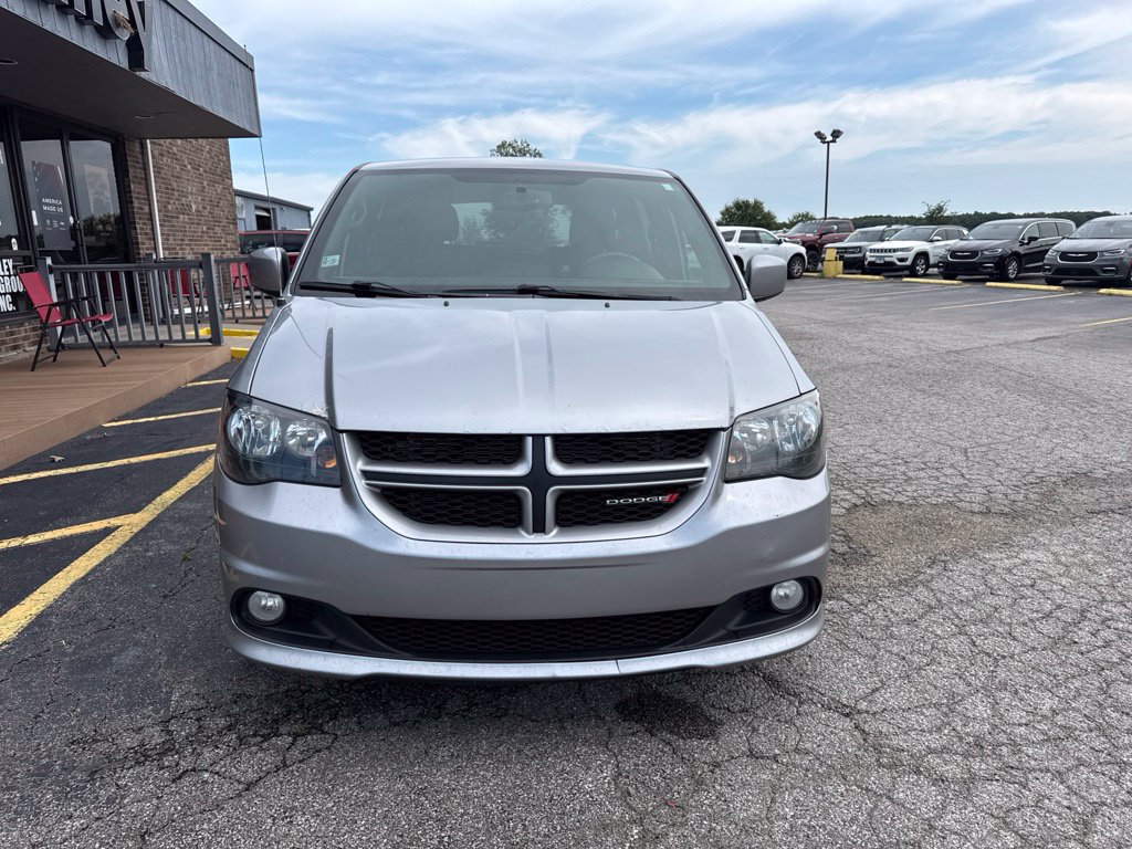 Used 2018 Dodge Grand Caravan GT FWD image 2