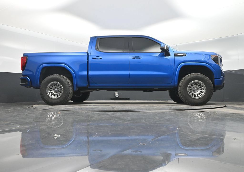 Used 2022 GMC Sierra 1500 Elevation w/ Elevation Premium Package AWD/4WD image 31