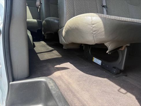 Used 2020 Chevrolet Express 3500 LT w/ LT Preferred Equipment Group RWD image 18