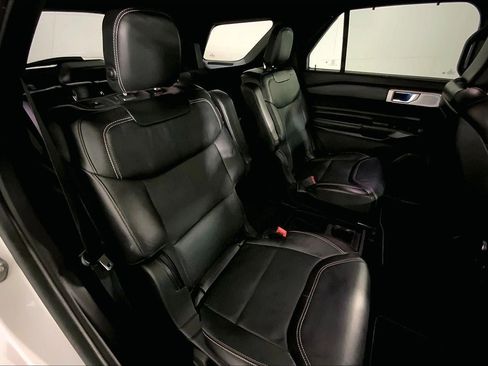 Used 2020 Ford Explorer ST w/ ST Street Pack image 24