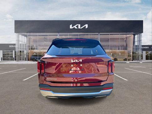 Used 2025 Kia Sorento S w/ Panoramic Sunroof Package image 7