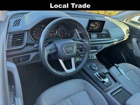 Used 2020 Audi Q5 2.0T Premium w/ Convenience Package image 3