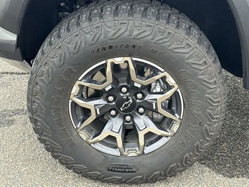 Certified 2024 Chevrolet Colorado ZR2 w/ ZR2 Convenience Package III image 30