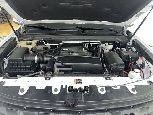 Used 2022 Chevrolet Colorado LT w/ Fleet Safety Package image 12