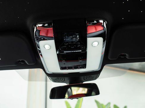 Certified 2023 Rolls-Royce Cullinan w/ Dark Exterior Package image 28