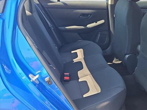 Used 2024 Nissan Sentra SV FWD image 18
