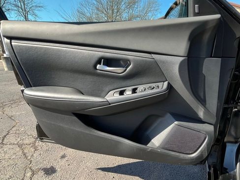 Used 2023 Nissan Sentra SV w/ All-Weather Package image 8