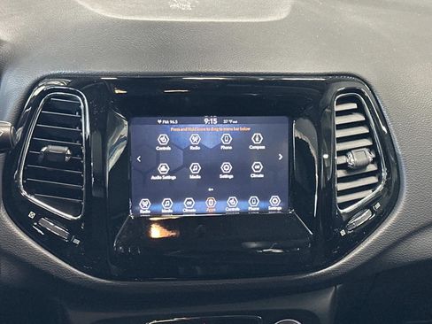 Used 2019 Jeep Compass Altitude image 20