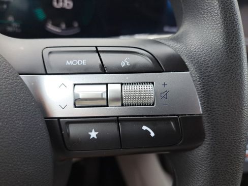 Used 2026 Hyundai Tucson SE FWD image 34