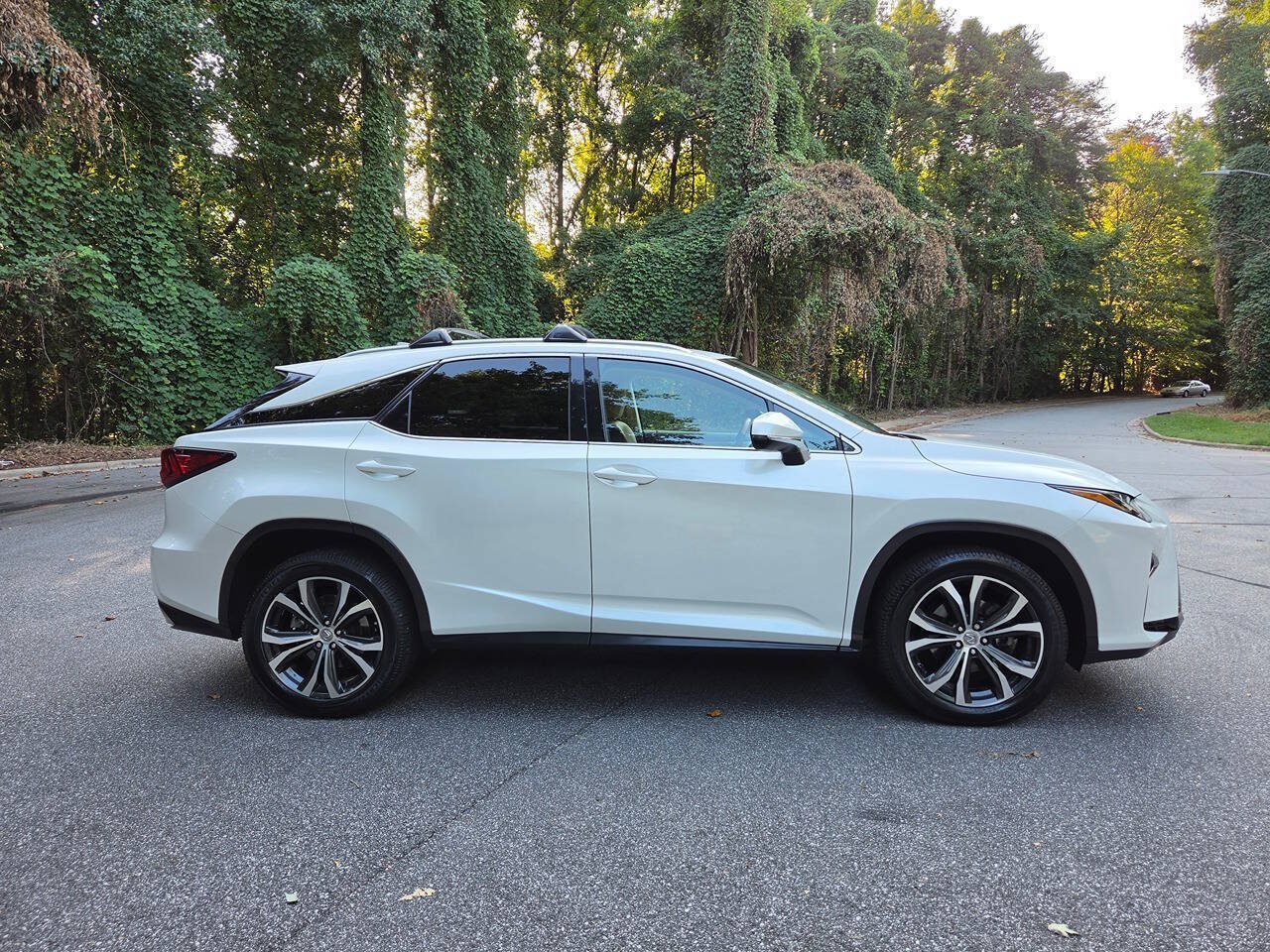 Used 2016 Lexus RX 350 AWD w/ Premium Package image 7