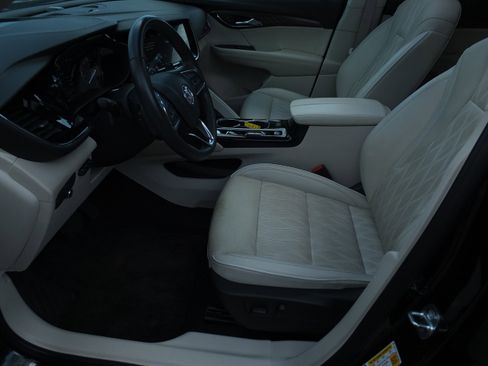 Used 2023 Buick Envision Avenir image 12