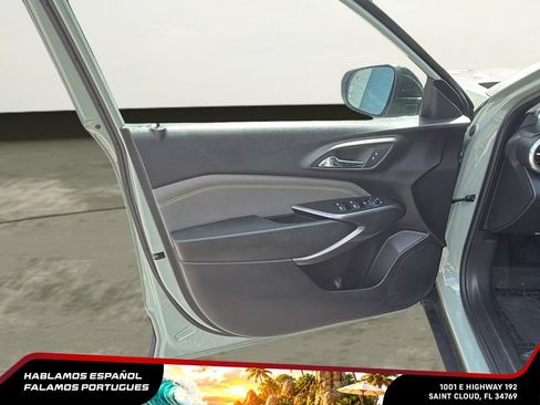 Certified 2025 Chevrolet Trax ACTIV w/ Driver Confidence Package FWD image 12