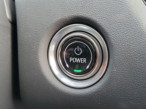 Used 2025 Cadillac Lyriq Sport image 14