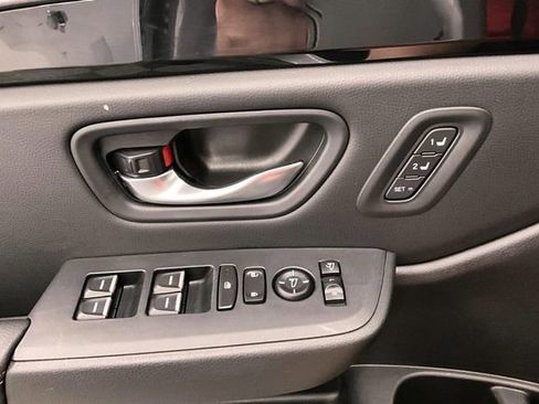 Used 2024 Honda Pilot TrailSport image 43