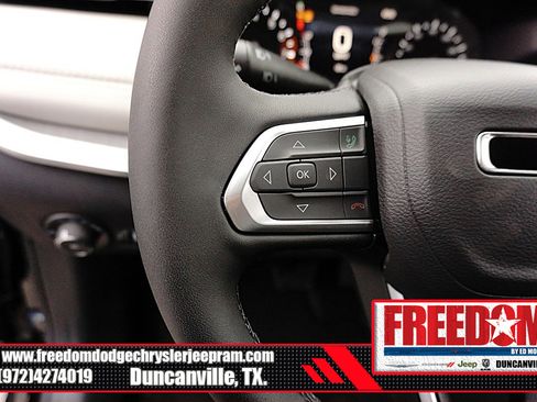 New 2026 Jeep Compass Limited image 24