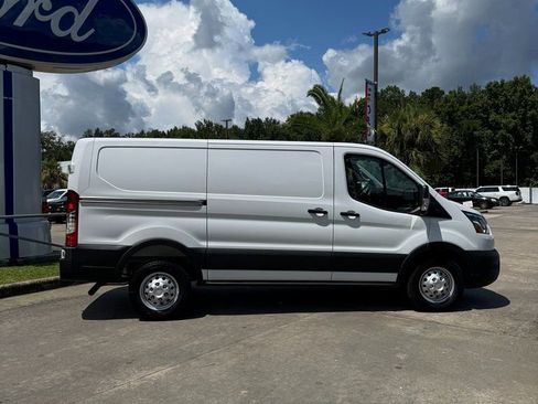 Used 2025 Ford Transit 150 Low Roof AWD image 7