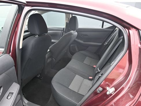 Used 2024 Nissan Sentra SV FWD image 15