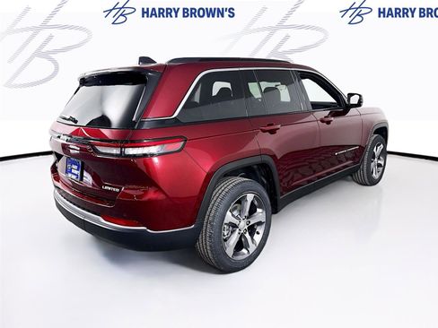 New 2026 Jeep Grand Cherokee Limited w/ Trailer Tow Package AWD/4WD image 32