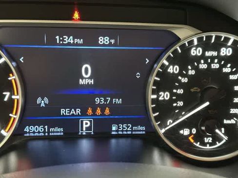 Used 2024 Nissan Altima 2.5 SV FWD image 16