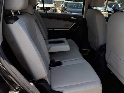 Used 2019 Volkswagen Tiguan SE FWD image 22