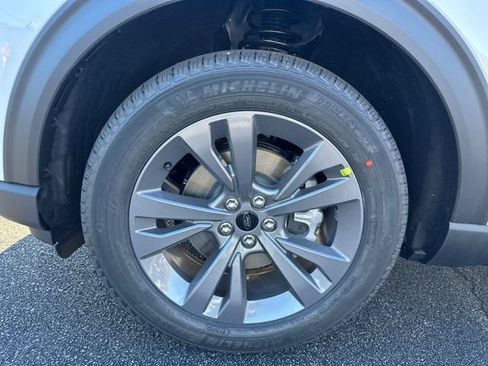 New 2026 Ford Explorer Active w/ Active Comfort Package AWD/4WD image 19