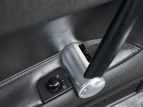 Used 2002 Audi TT 1.8T image 37