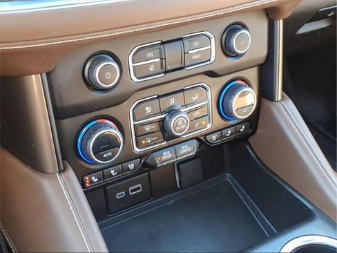 Used 2023 Chevrolet Tahoe High Country w/ Advanced Technology Package image 32