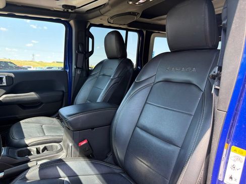 Used 2018 Jeep Wrangler Unlimited Sahara AWD/4WD image 10