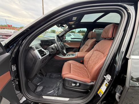 Used 2024 BMW X5 xDrive50e w/ Premium Package AWD/4WD image 10