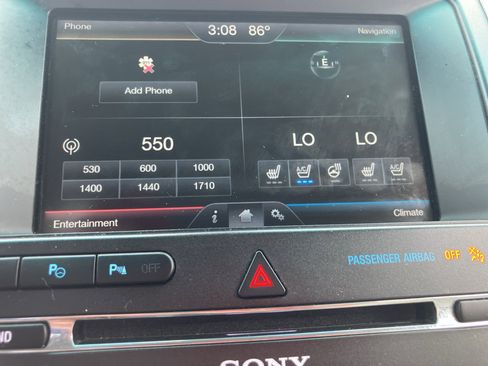 Used 2016 Ford Explorer Platinum AWD/4WD image 16