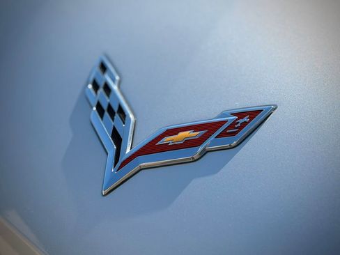 Used 2019 Chevrolet Corvette Stingray Coupe w/ 1LT image 16