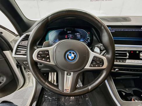 Used 2022 BMW X5 xDrive45e w/ M Sport Package AWD/4WD image 11