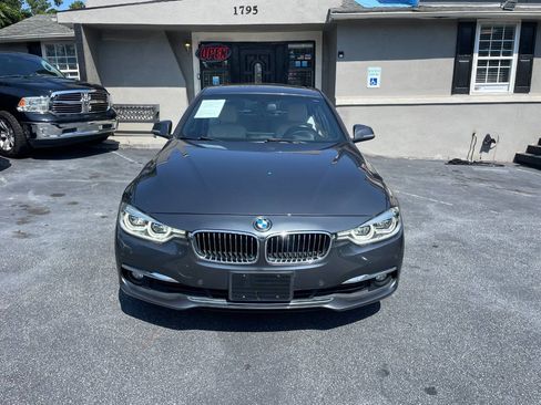 Used 2016 BMW 328i xDrive Sedan w/ Technology Package AWD/4WD image 3