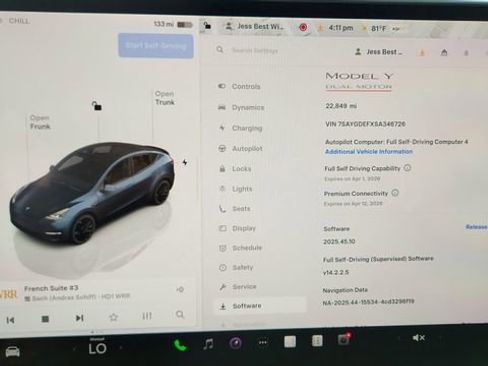 Used 2025 Tesla Model Y Performance image 38