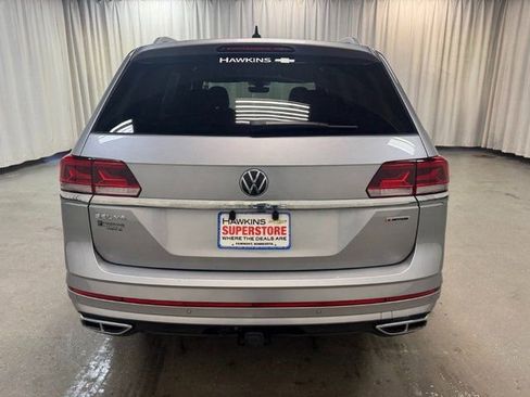 Used 2022 Volkswagen Atlas SEL Premium image 5
