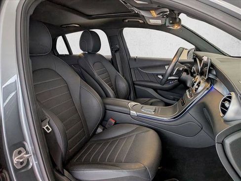 Used 2023 Mercedes-Benz GLC 300 4MATIC Coupe image 17