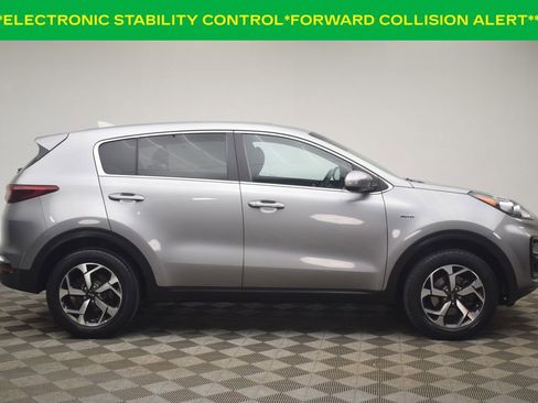 Used 2021 Kia Sportage LX AWD/4WD image 12