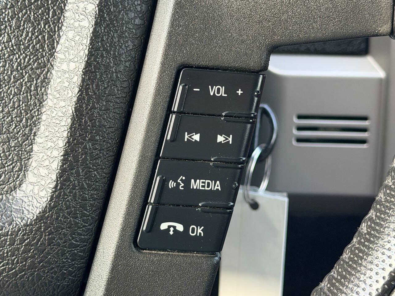 Used 2010 Ford F150 Raptor AWD/4WD image 27