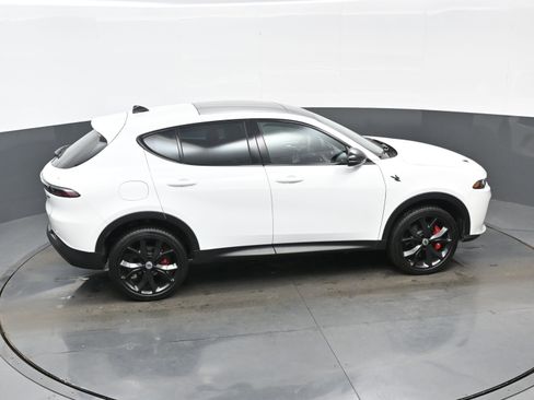 Used 2024 Dodge Hornet GT image 23