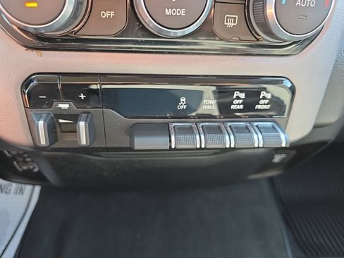 Used 2019 RAM 1500 Big Horn AWD/4WD image 29