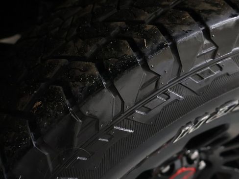 Used 2017 Toyota Tacoma TRD Pro image 31