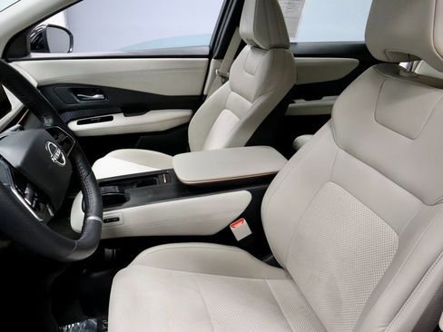 Certified 2023 Nissan Ariya FWD image 28