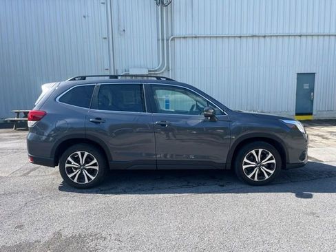 Used 2022 Subaru Forester Limited AWD/4WD image 4