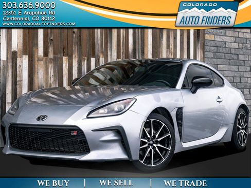 Used 2023 Toyota GR86 image 1