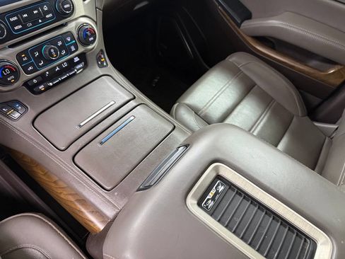 Used 2020 GMC Yukon XL Denali w/ Open Road Package AWD/4WD image 16
