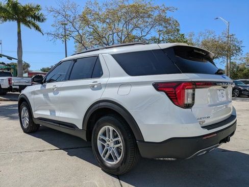 New 2026 Ford Explorer Active w/ Active Comfort Package RWD image 4