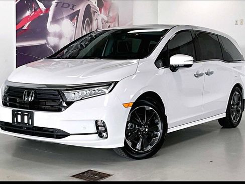 Used 2023 Honda Odyssey Elite image 1