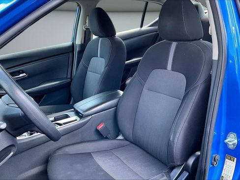 Used 2024 Nissan Sentra SV FWD image 21