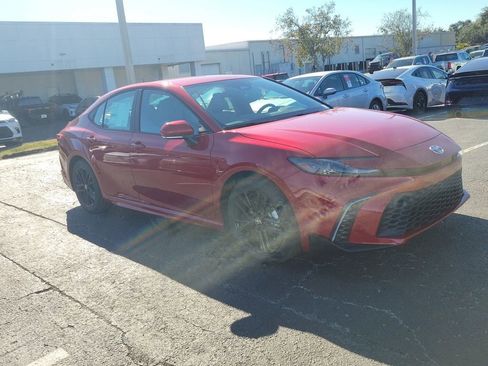 New 2026 Toyota Camry SE image 2