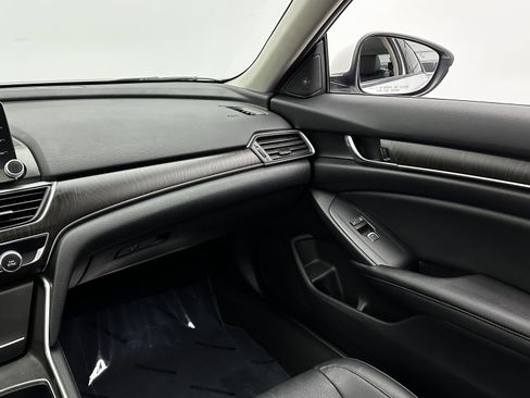 Used 2021 Honda Accord EX-L image 32